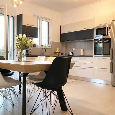 Appartement Maraki *